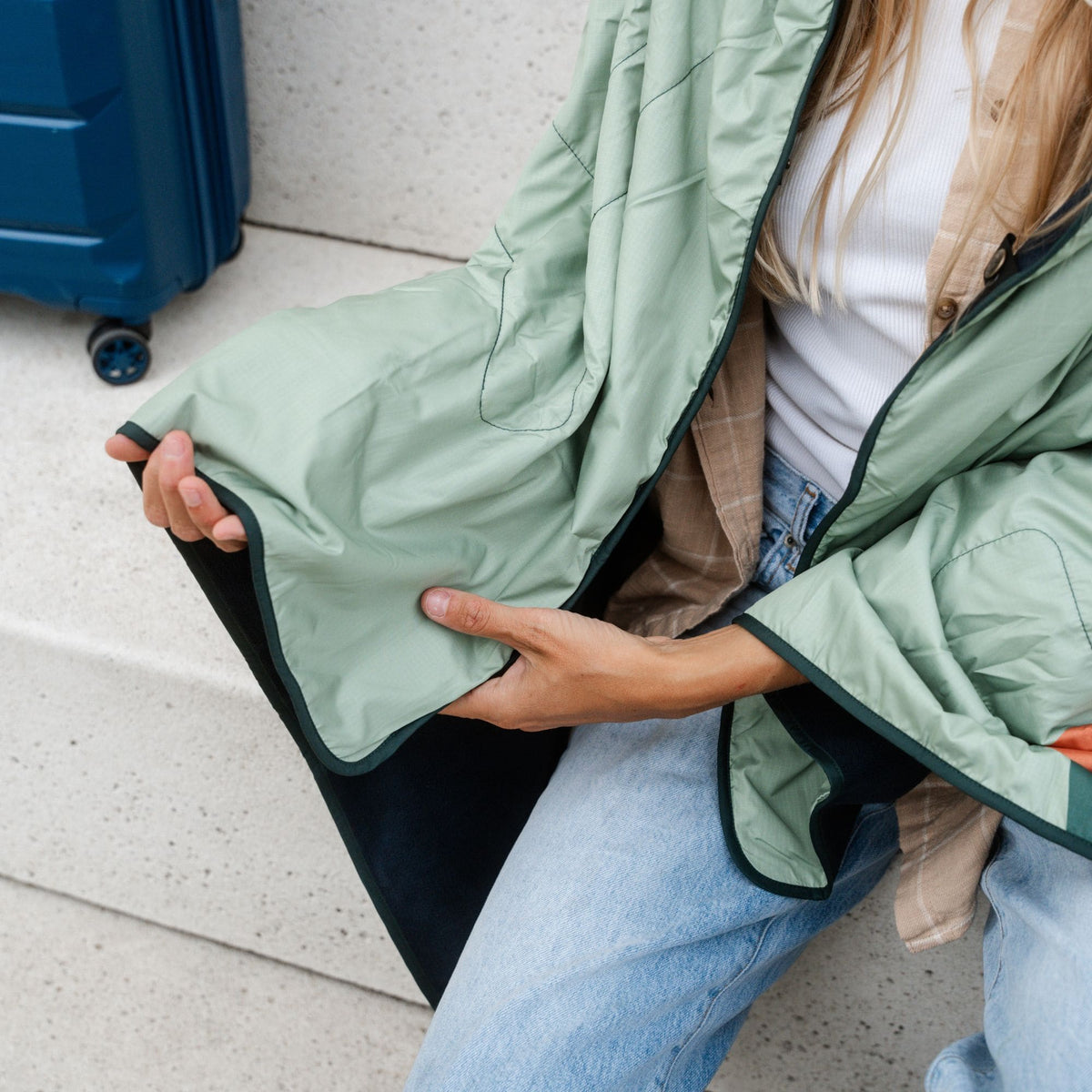 VOITED NeckPack Travel Blanket - Jasper