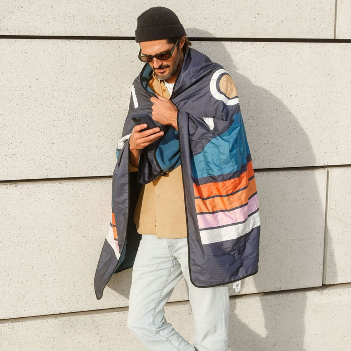 VOITED NeckPack Travel Blanket - Peaks