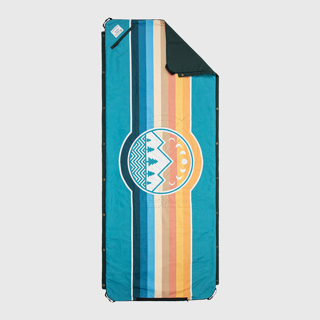 VOITED Picnic & Beach Original Blanket - Camp Vibes / Blue Lagoon