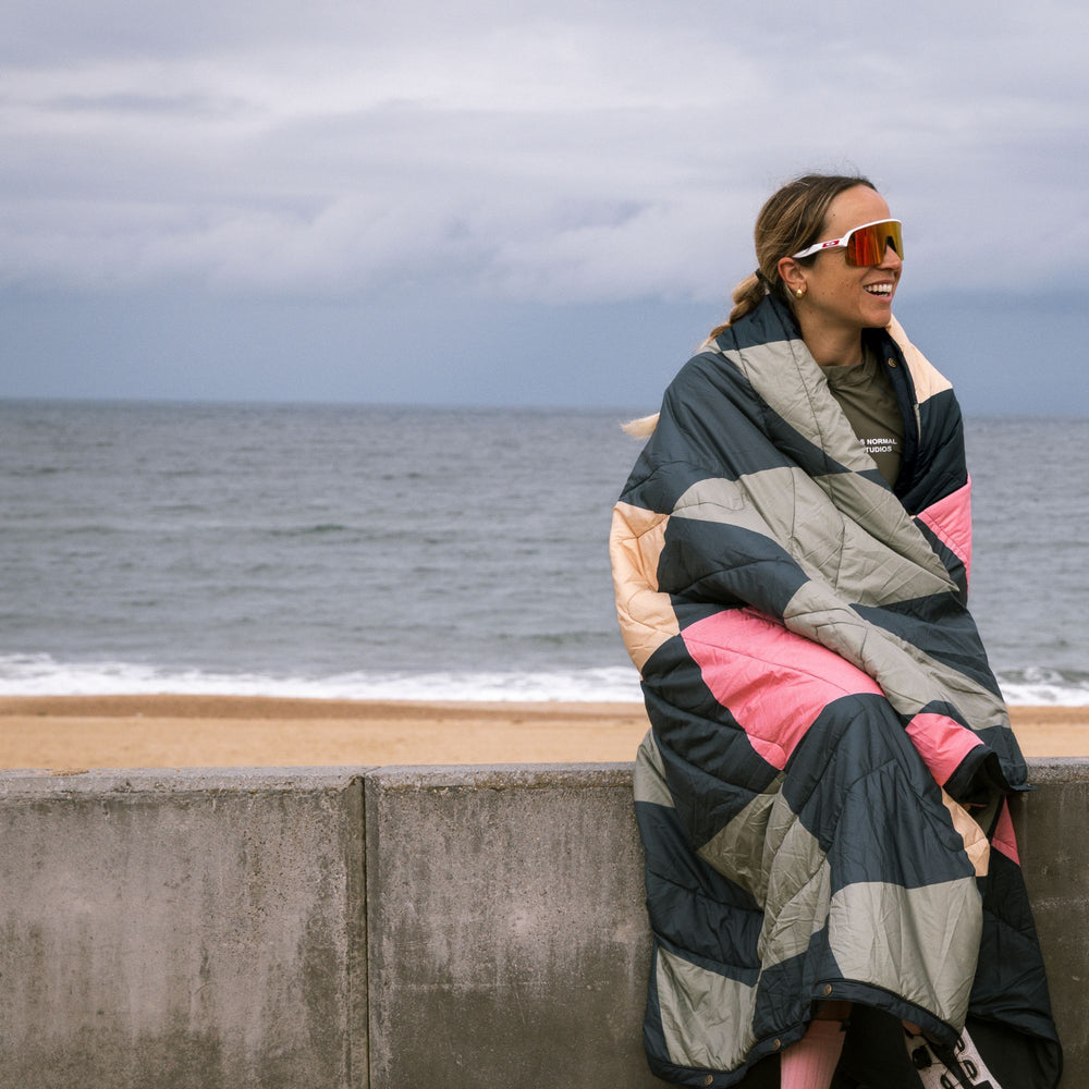 VOITED Fleece Outdoor Camping Blanket - Wavecheck