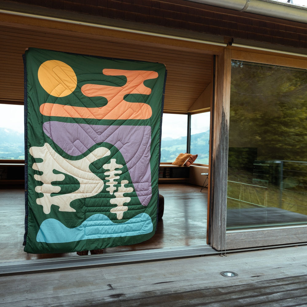 VOITED Mini Traveler Cream Indoor / Outdoor Camping Blanket - Trailbound