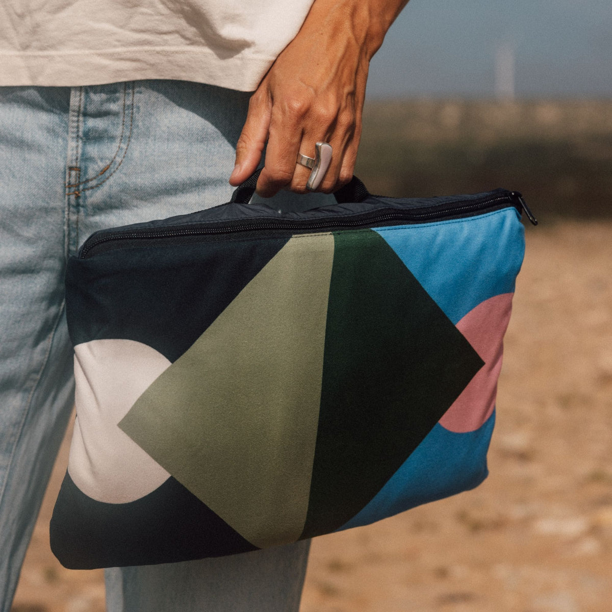 VOITED Compact Picnic & Beach Blanket  - Dawntrail