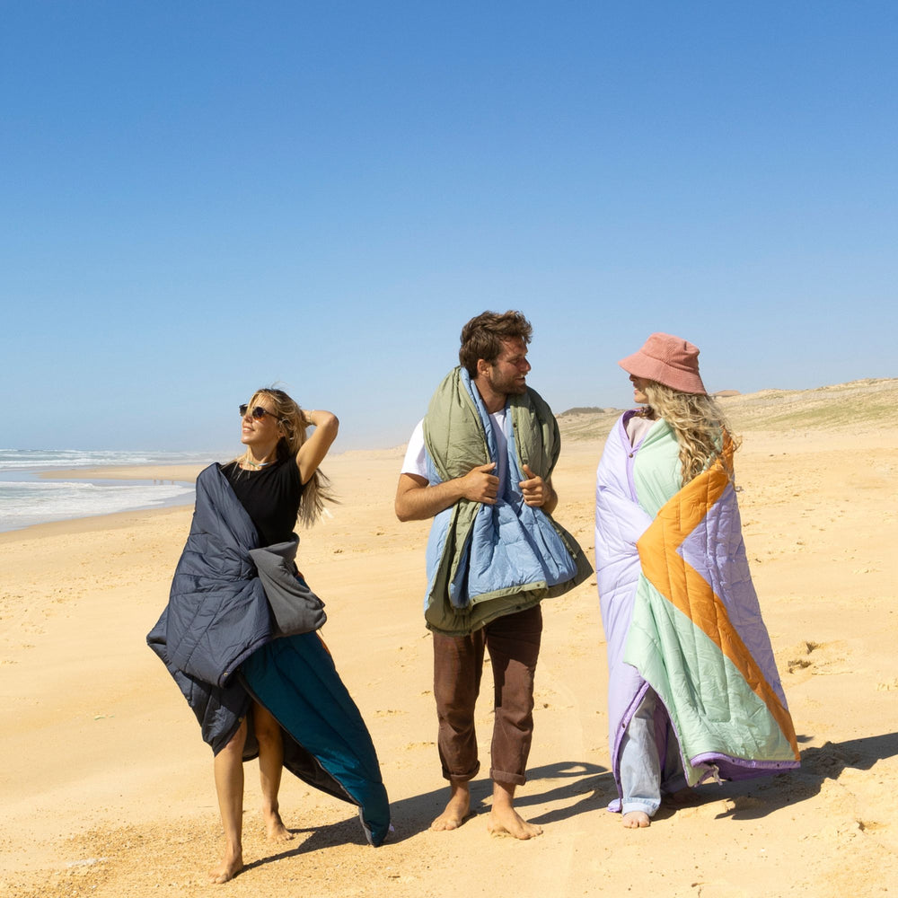 VOITED Recycled Ripstop Outdoor Camping Blanket - Olive/Mountain Spring