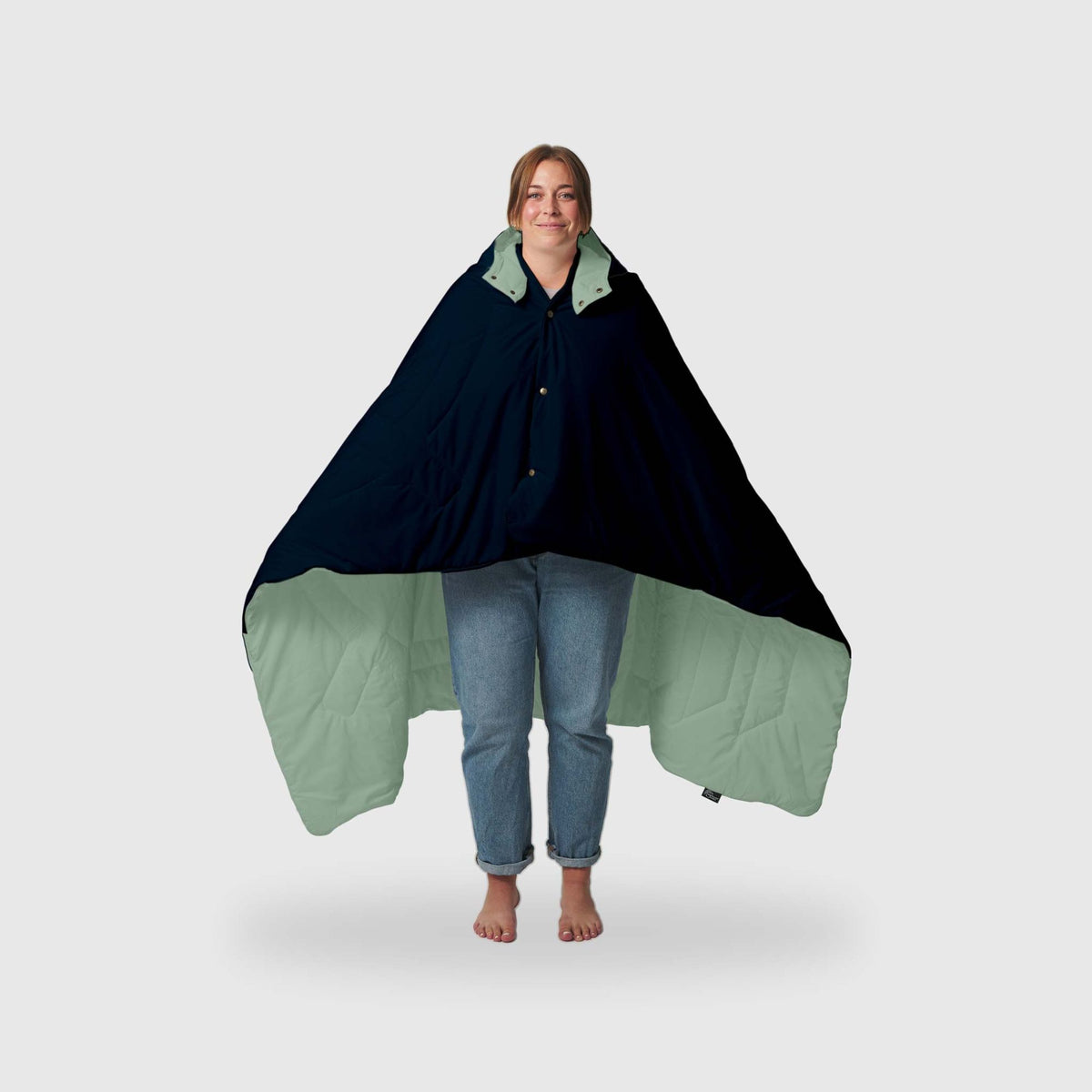VOITED Recycled Ripstop Travel Blanket - Ocean Navy/Cameo Green