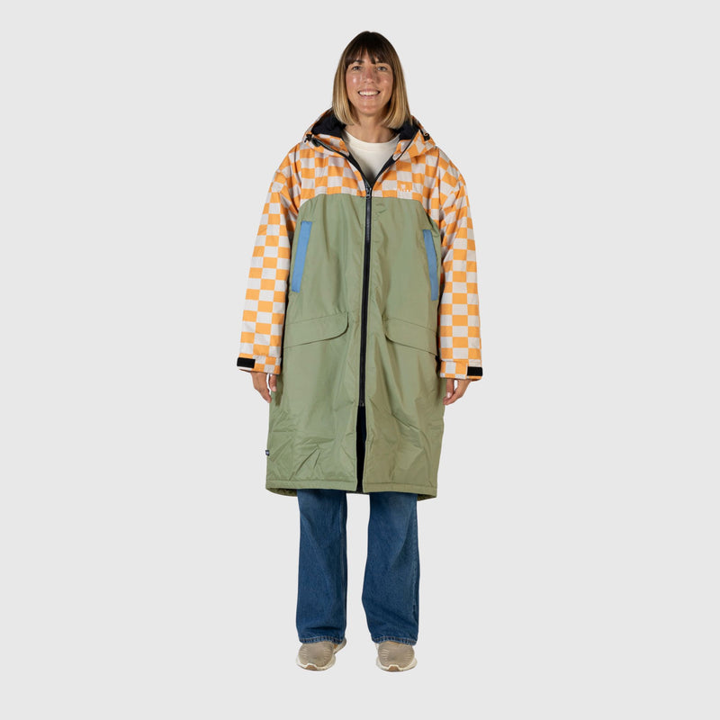 VOITED 3rd Edition Outdoor Changing Robe & Drycoat for Surfing, Camping, Vanlife & Wild Swimming - Suns Out