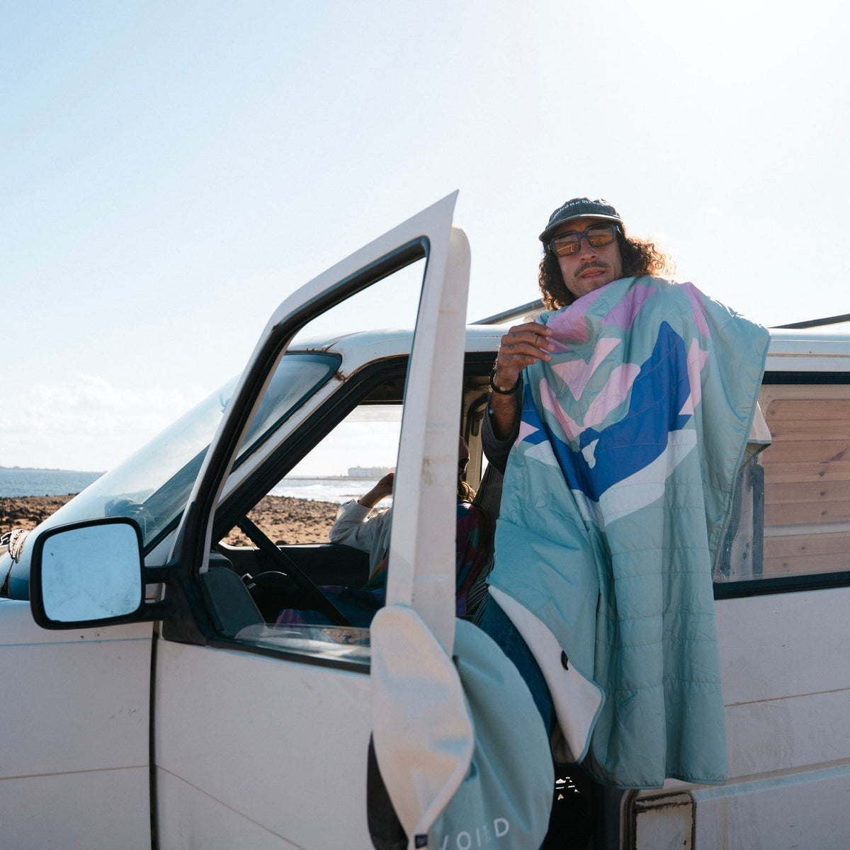 VOITED NeckPack™ Travel Pillow Blanket™ - Echo Bloom