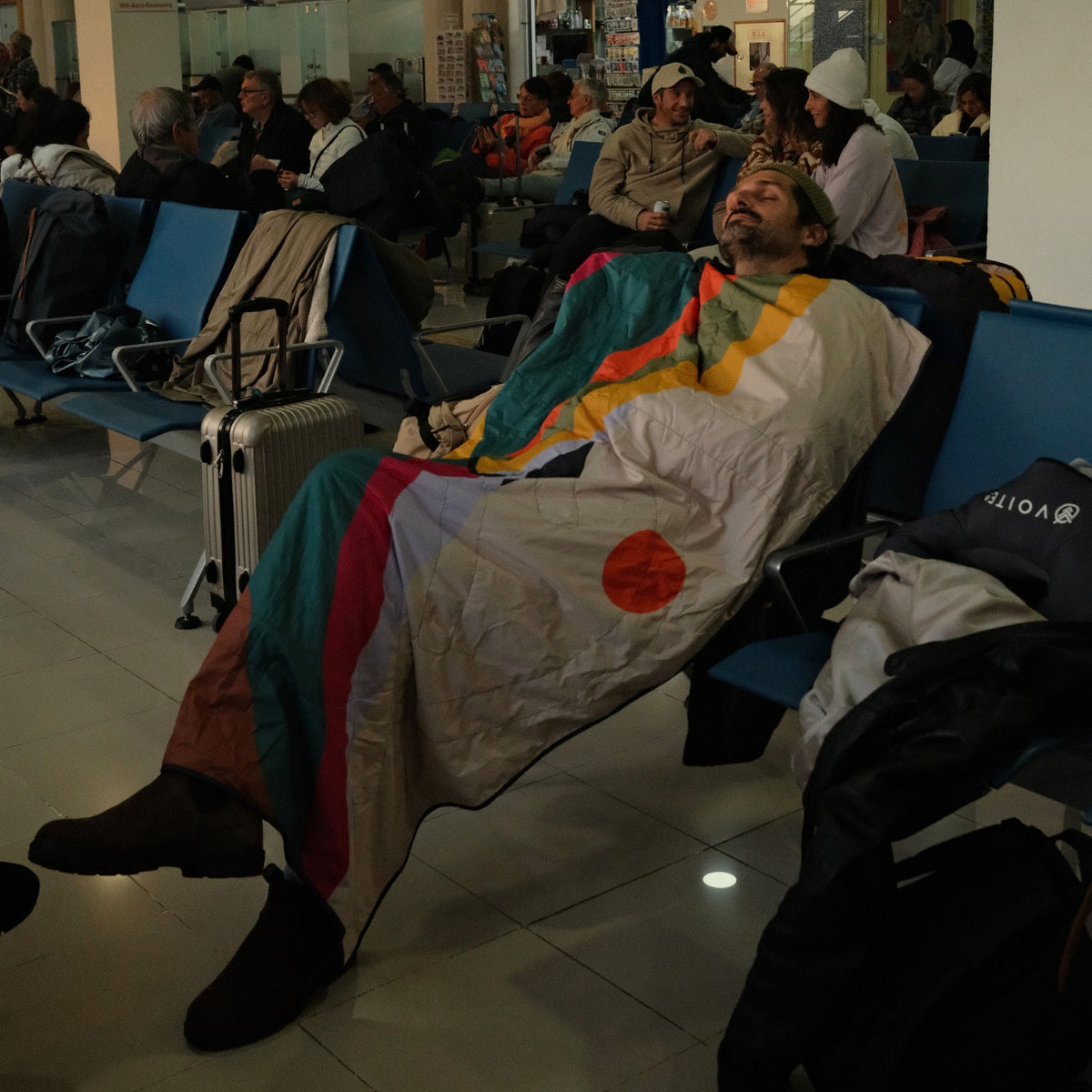 VOITED NeckPack™ Travel Pillow Blanket™ - Mystic Ridge