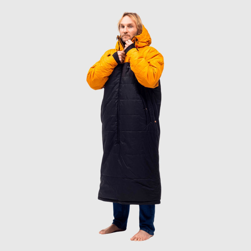 VOITED Premium Slumber Jacket for Camping, Vanlife & Indoor - Desert / Black / Navy