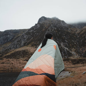 VOITED Recycled Ripstop Outdoor Camping Blanket - Jasper / Tree Green